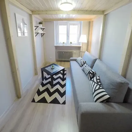 Apartament Rynek 20/21 -cosy New On The Market Square - 4 Bedrooms - 8 People