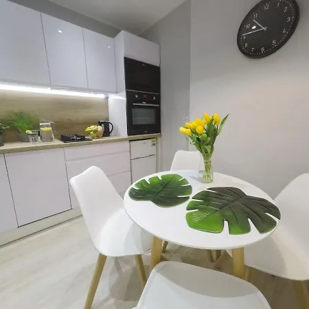 Apartament Rynek 20/21 -cosy New On The Market Square - 4 Bedrooms - 8 People Wrocław